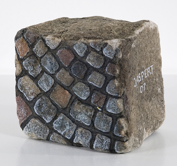 stoned display art gallery paris